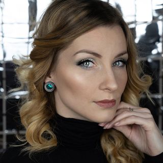 SPRING NIGHT: jako svěží večer ve městě, který nikdy neskončí. ✨ Tahle barva připomíná okamžik, kdy se jarní noc právě...